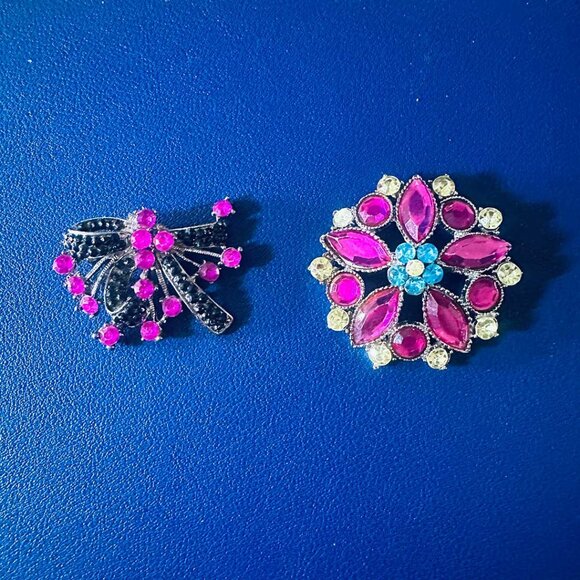 Pretty in Pink Mid-Century Vintage Brooches with Rhinestones in a Floral Pattern - Picture 1 of 3